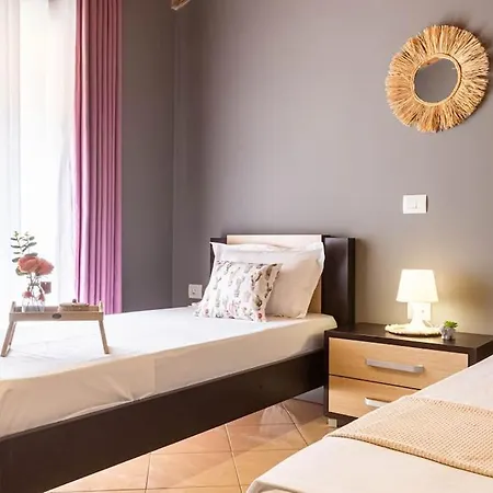 Potam'sea Bliss 33- Front, Sun Beds & Parking شقة *