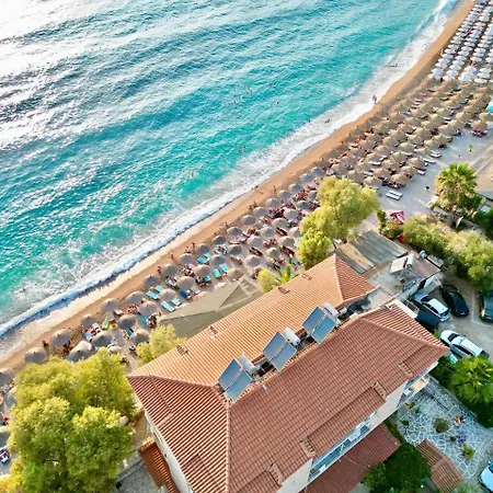 Potam'sea Bliss 33- Front, Sun Beds & Parking